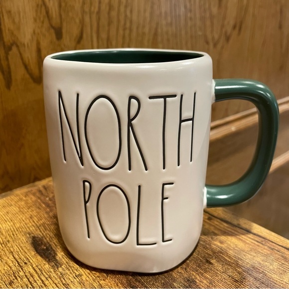 Rae Dunn NORTH POLE Green and White Ceramic Coffee Mug BRAND NEW!! - Picture 1 of 1